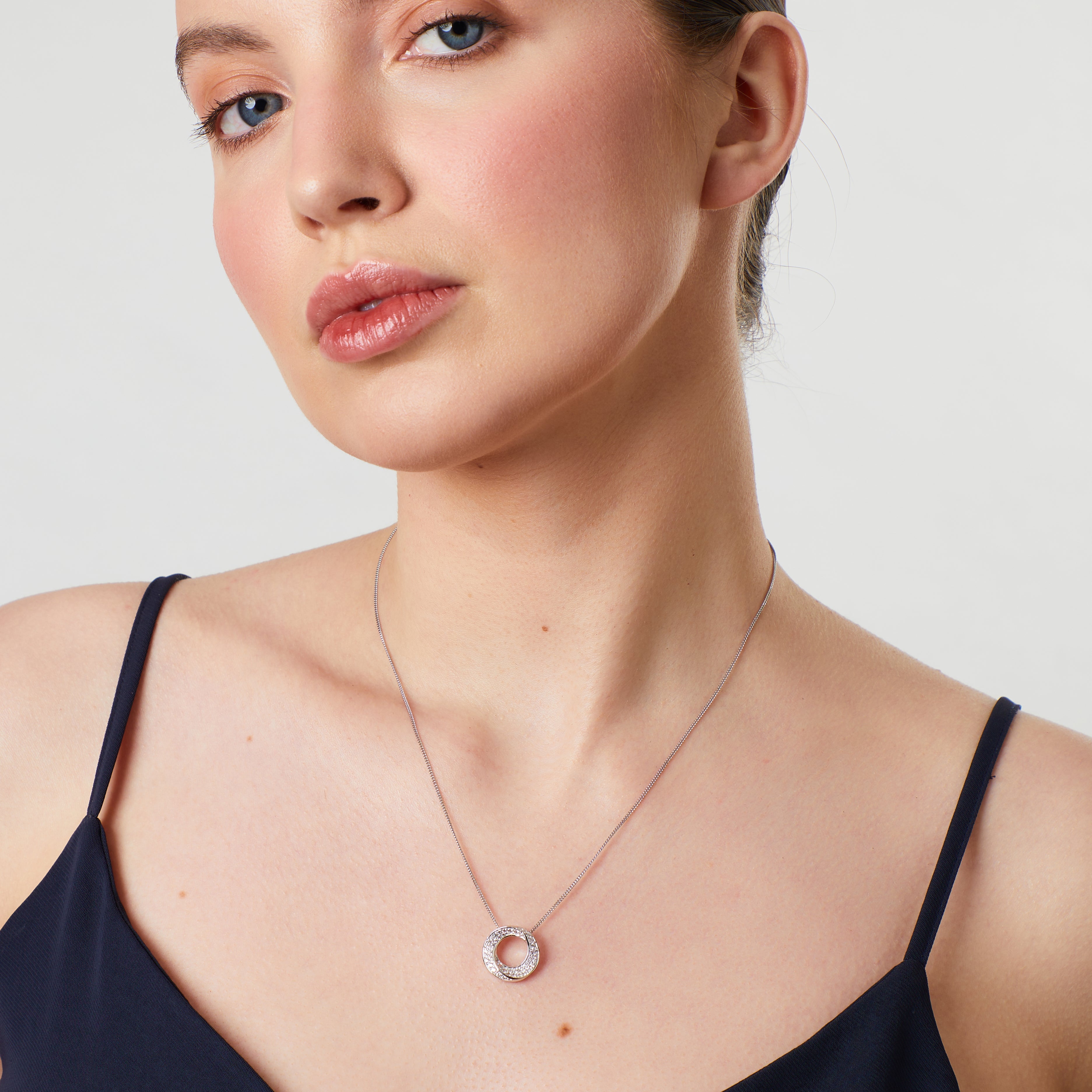 Sterling Silver Small Swirl Circle Pendant