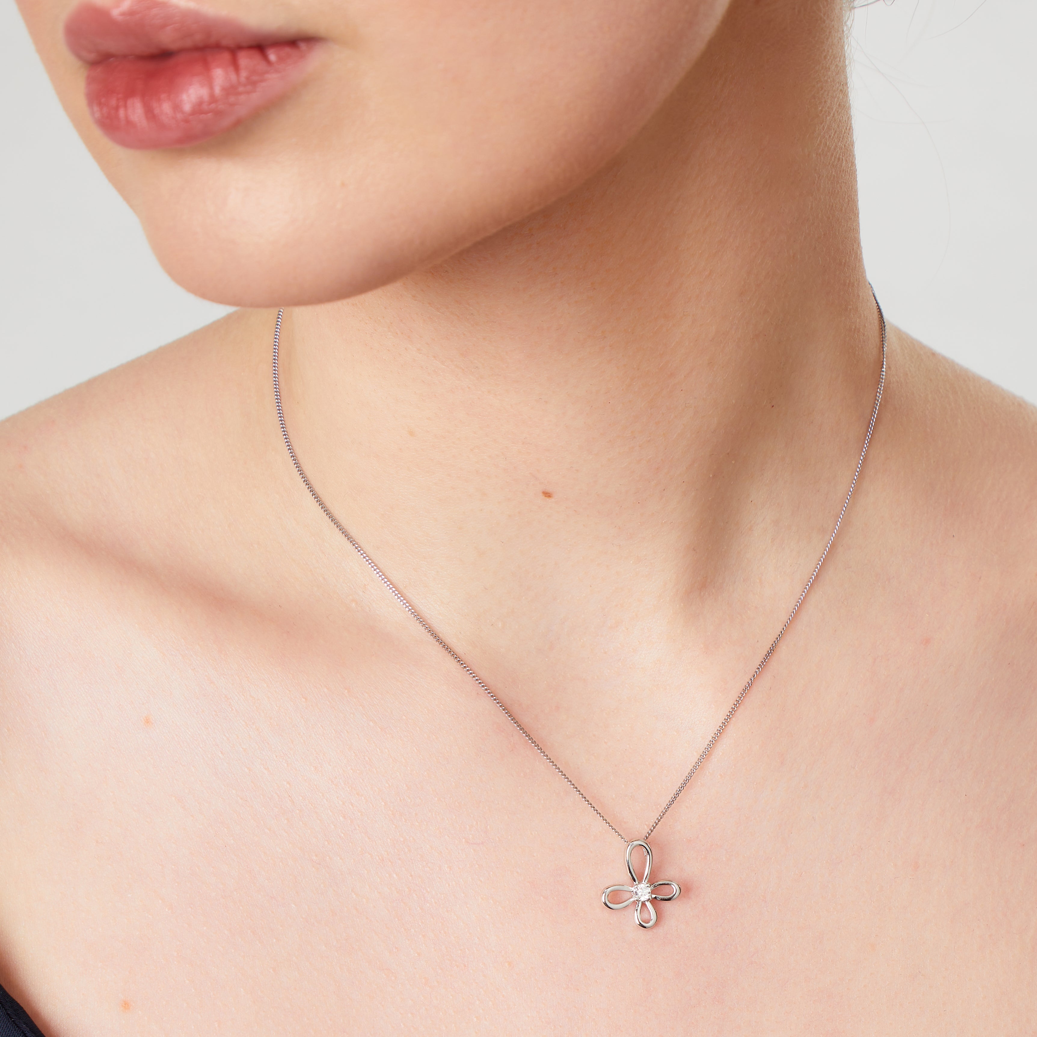 Sterling Silver Open Flower Pendant