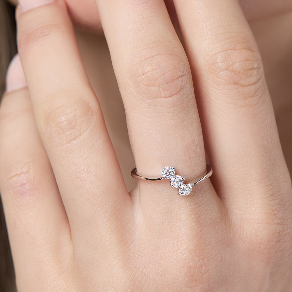 Sterling Silver Ring With A Row of 3 Cubic Zirconias
