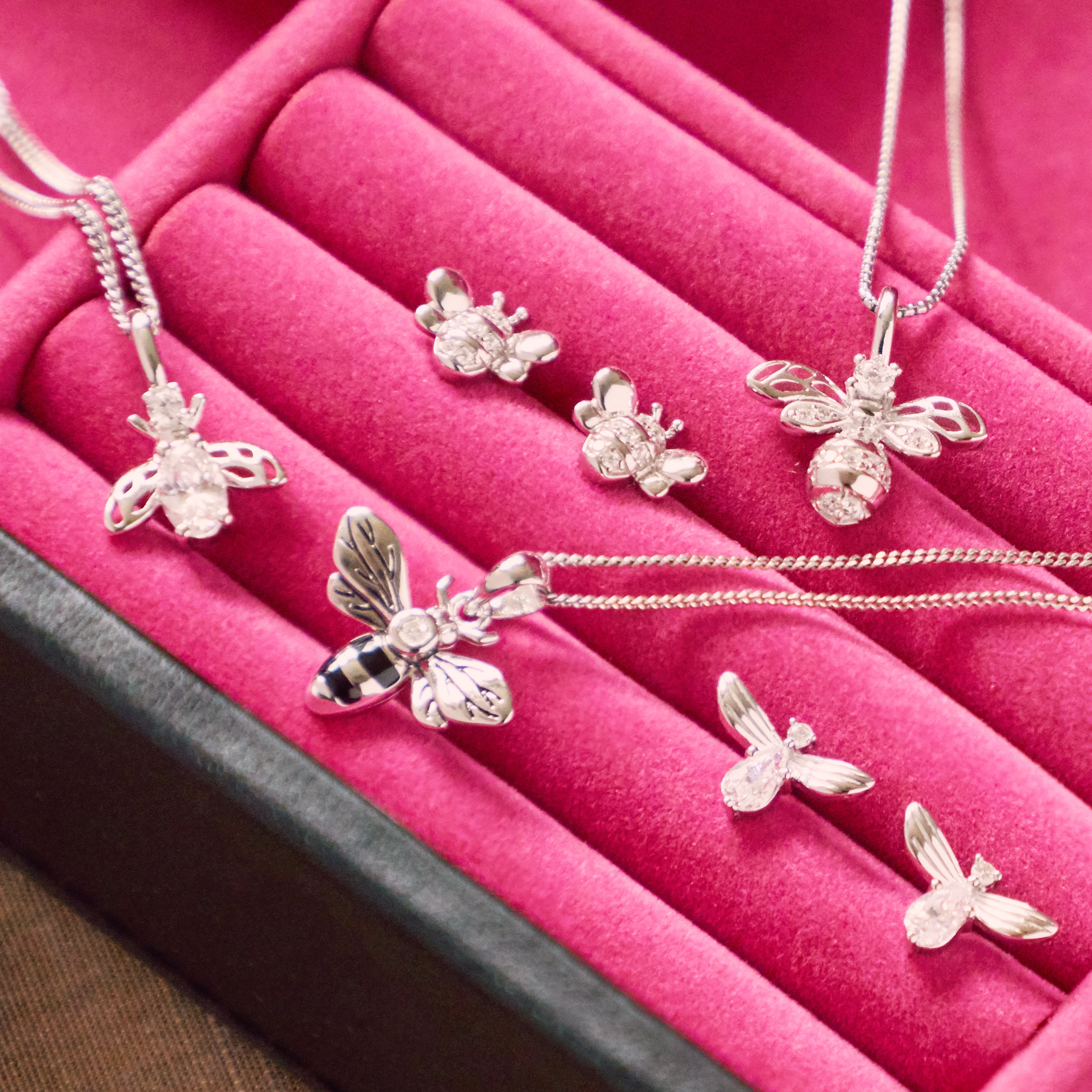 Sterling Silver Bee Oval Cubic Zirconia Necklace