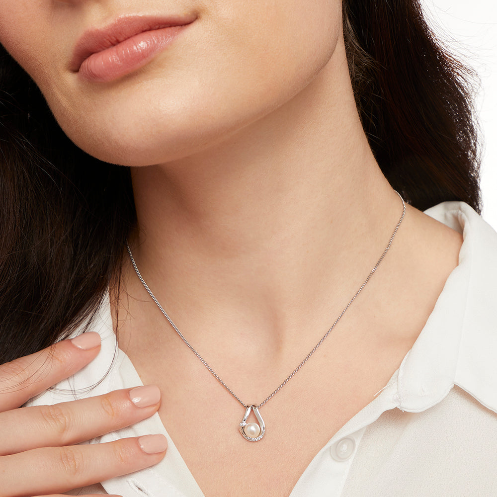 Sterling Silver Freshwater Pearl Open Teardrop Necklace