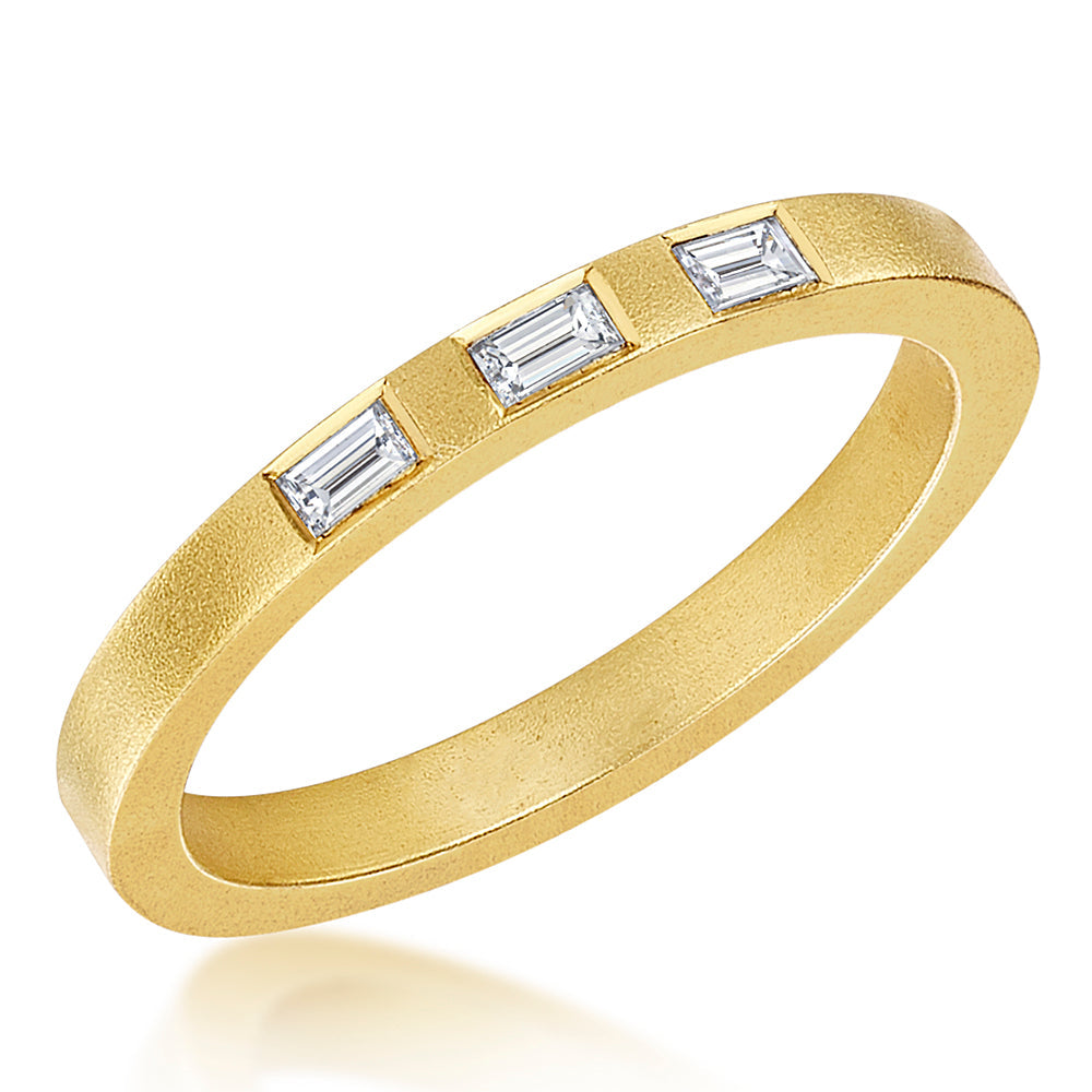 Yellow Gold Matte Finish Ring Set With 3 Diamonds