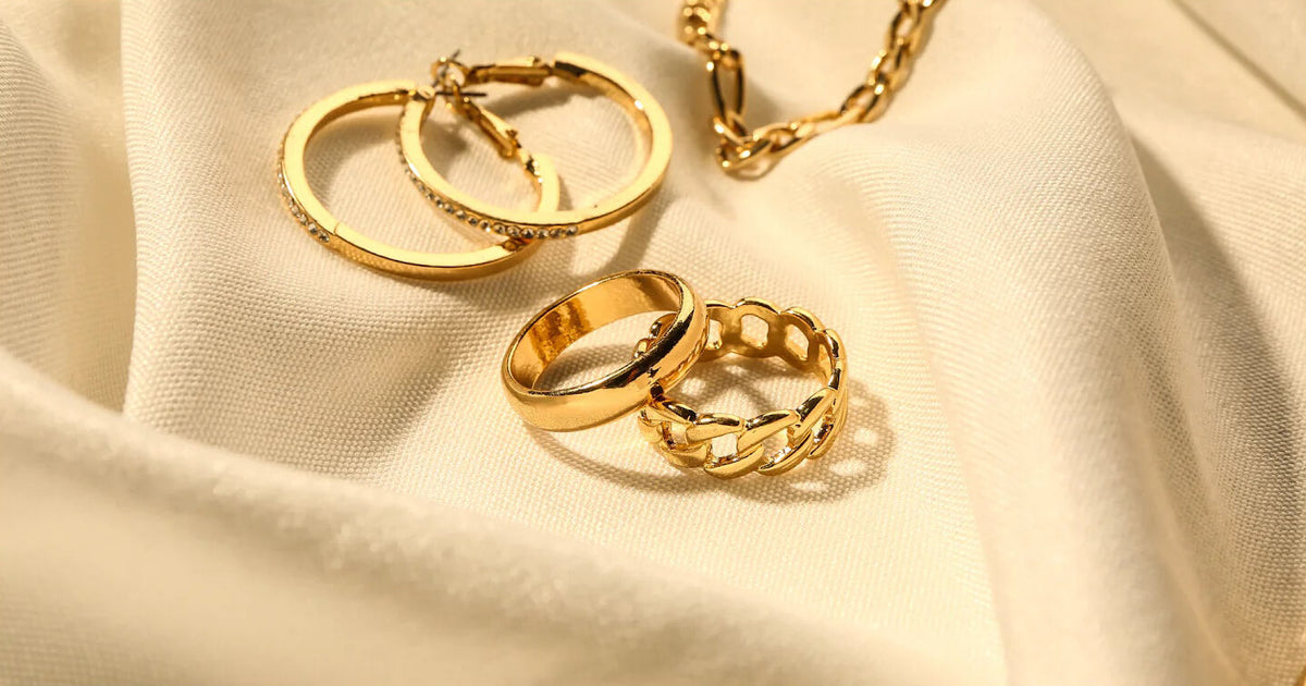 7 Trending Fashion Jewellery Items: Elegance Meets Contemporary Style