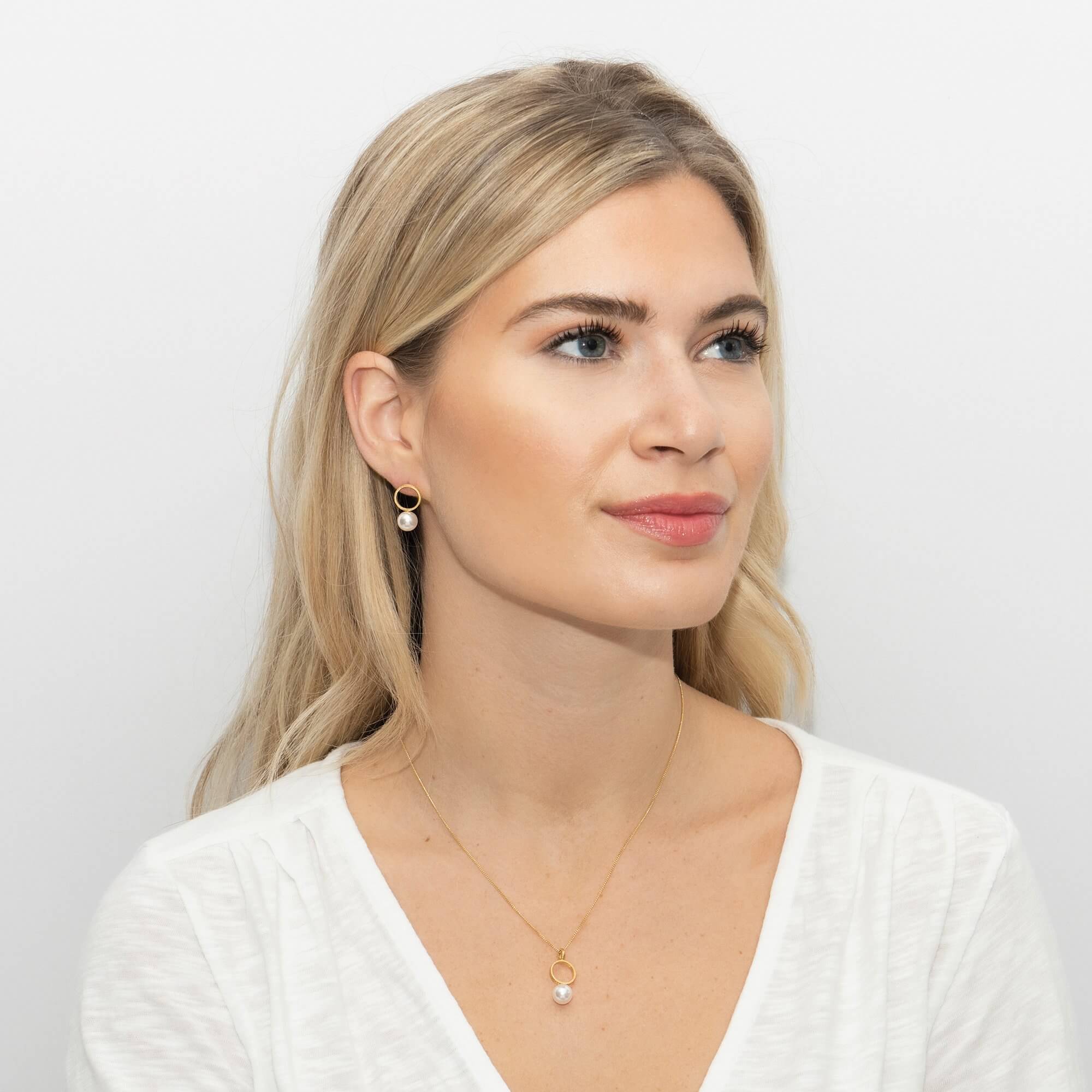 What Should I Consider When Choosing Jewellery Gifts?