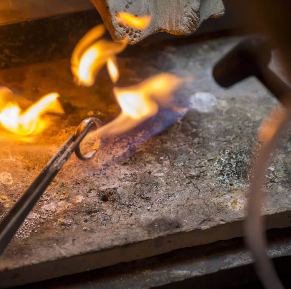 Platinum vs Titanium Jewellery Pieces – What You Need To Know