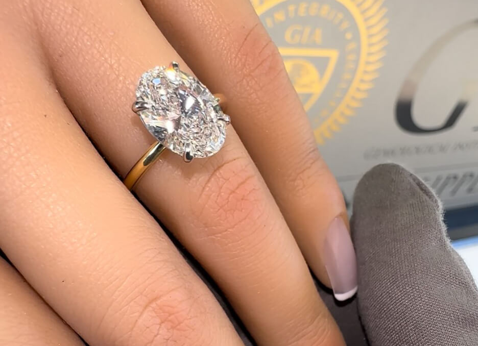 5 Ways to Find Out Which Engagement Ring She Likes