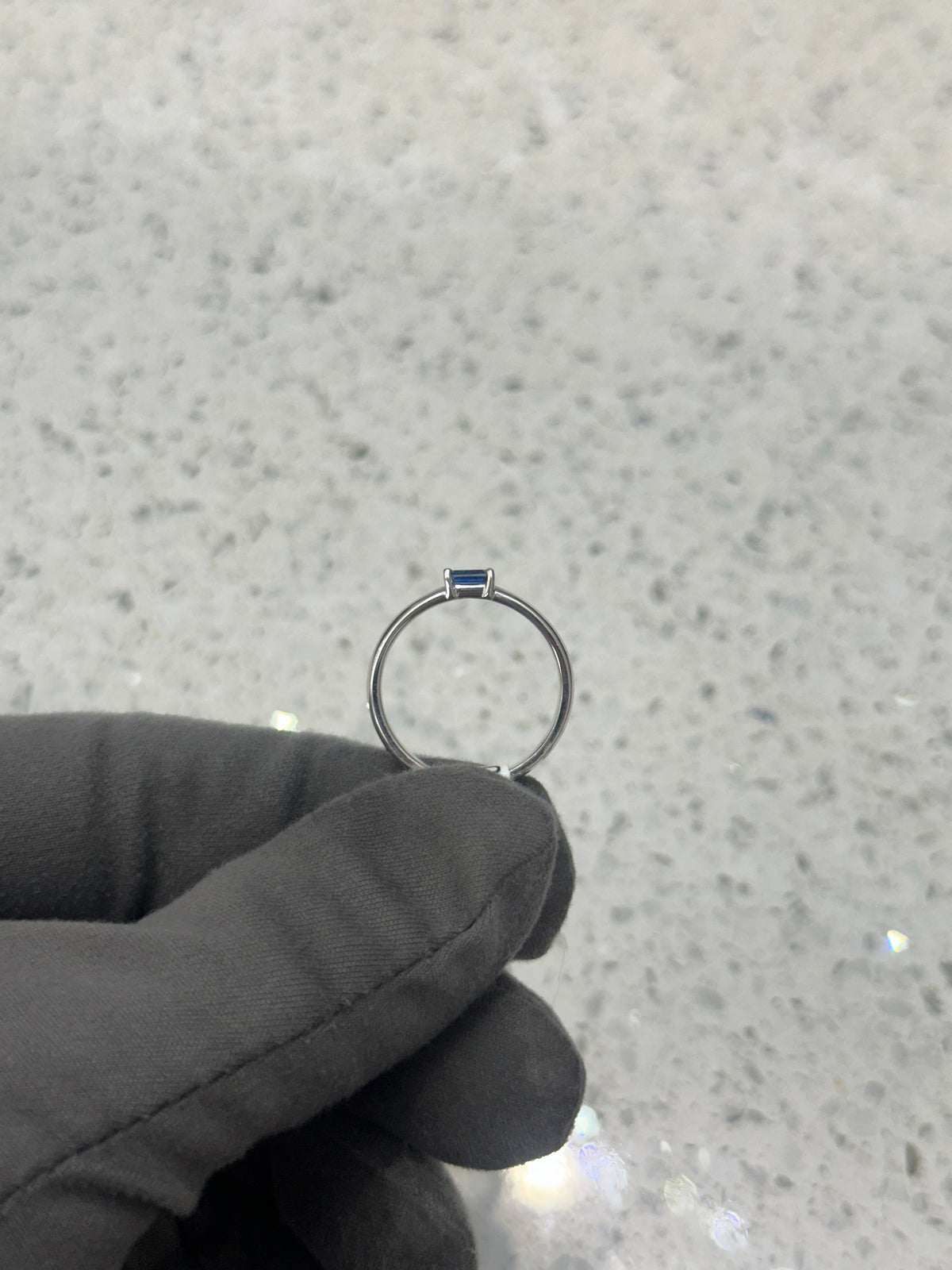 18ct White Gold Blue Emerald Sapphire ring