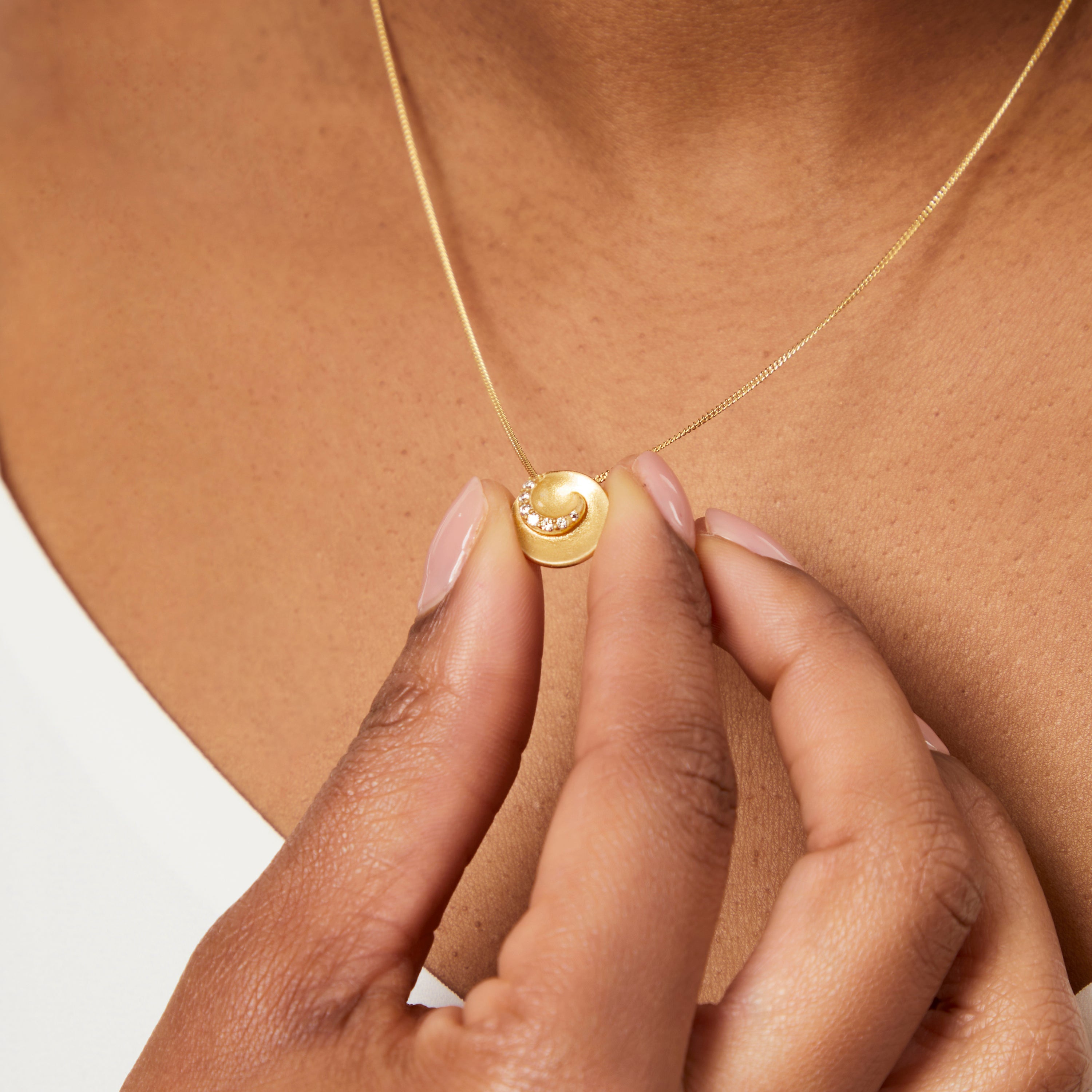 Yellow Gold Satin Swirl Pendant
