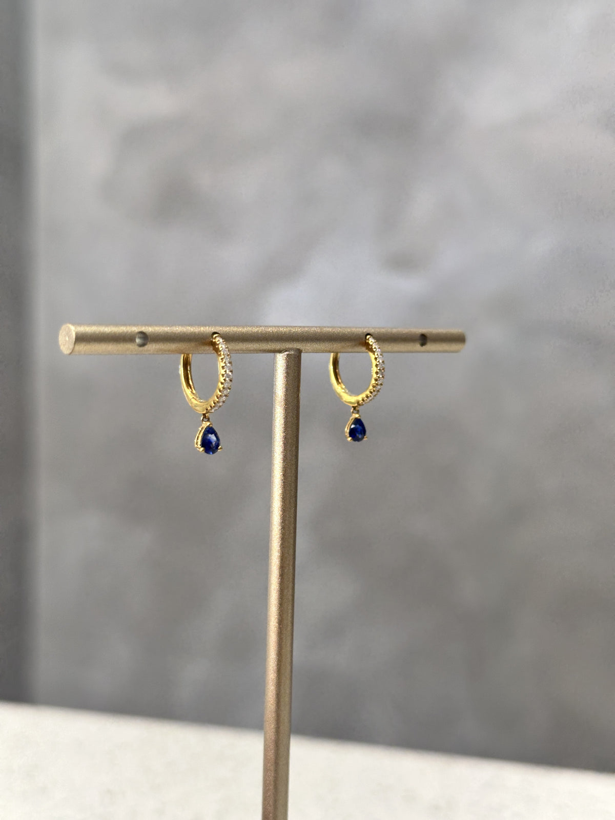 18ct Yellow Gold Diamond Huggie Hoop pear shape sapphire drop