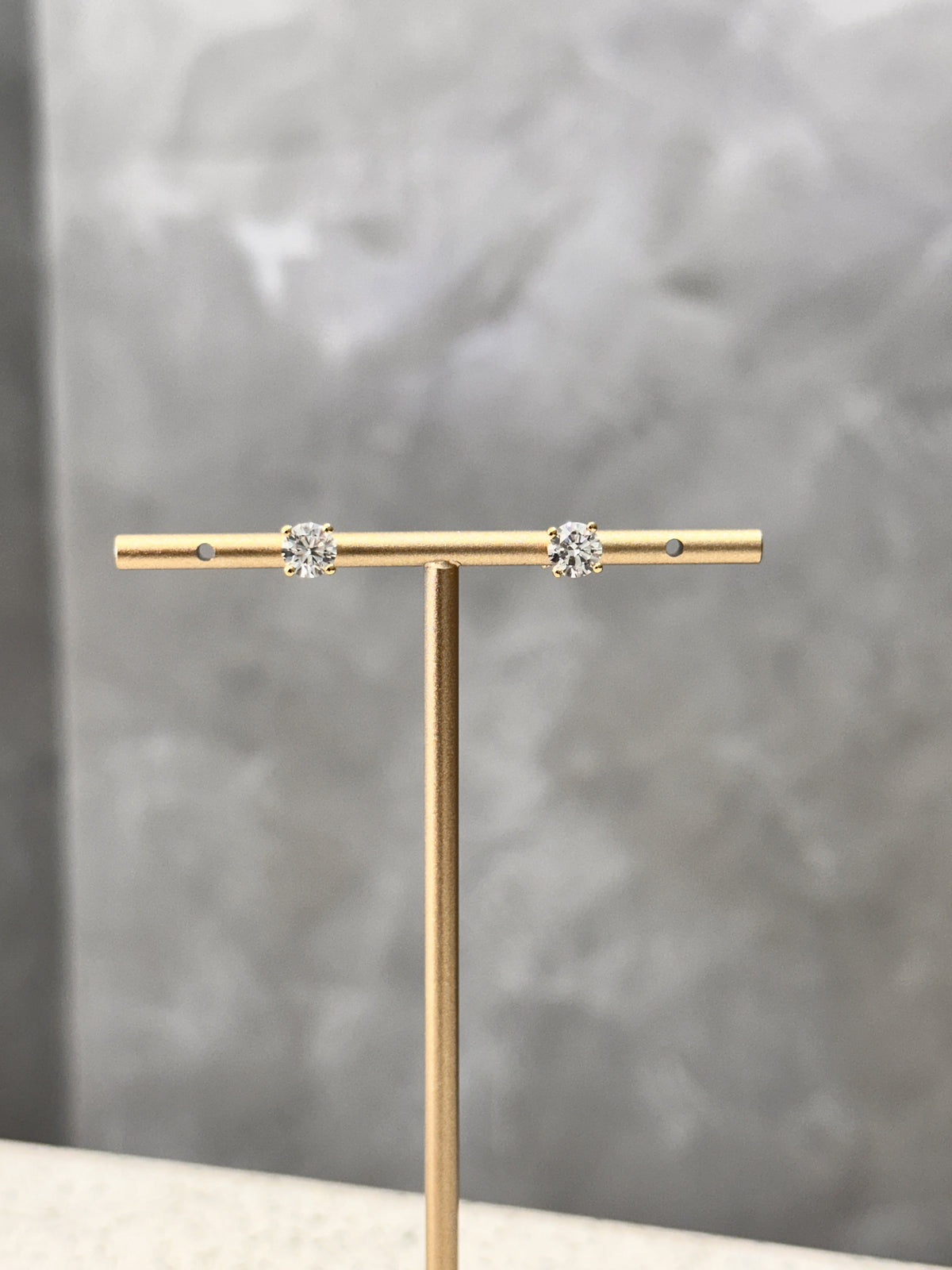 18ct Yellow Gold 1.70ct Round Brilliant Cut Lab Grown Diamond Stud Earrings