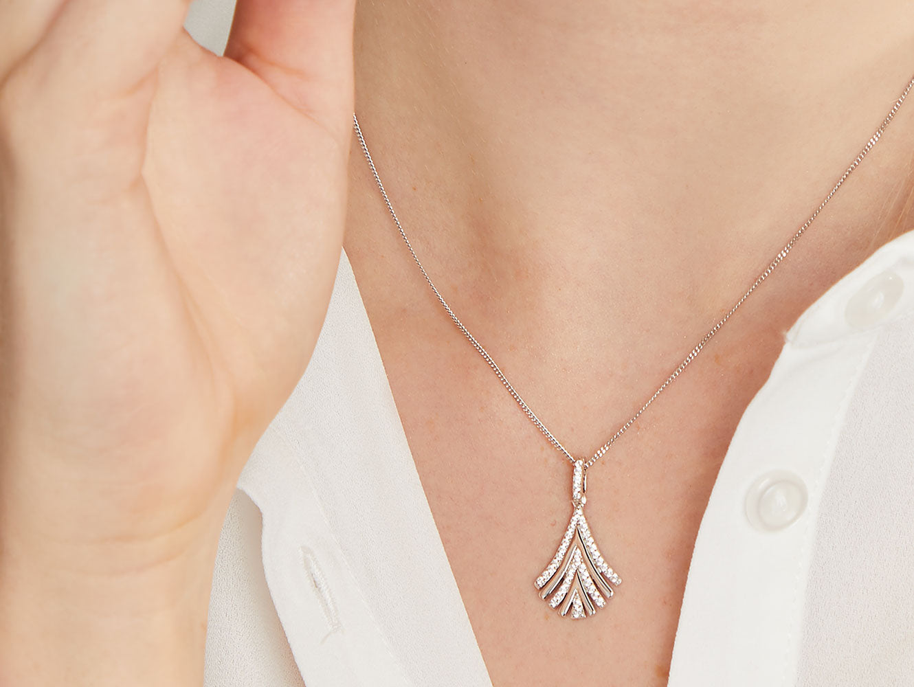 Sterling Silver Floating Solitaire Necklace – Round Brilliant CZ Pendant