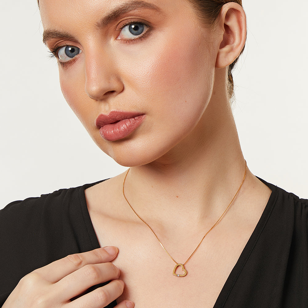 9ct Yellow Gold  Diamond Heart Pendant