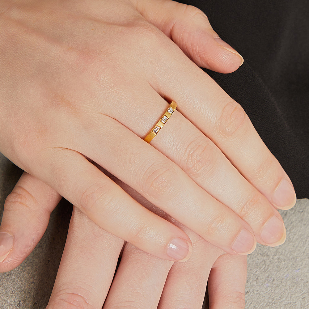 Yellow Gold Matte Finish Ring Set With 3 Diamonds