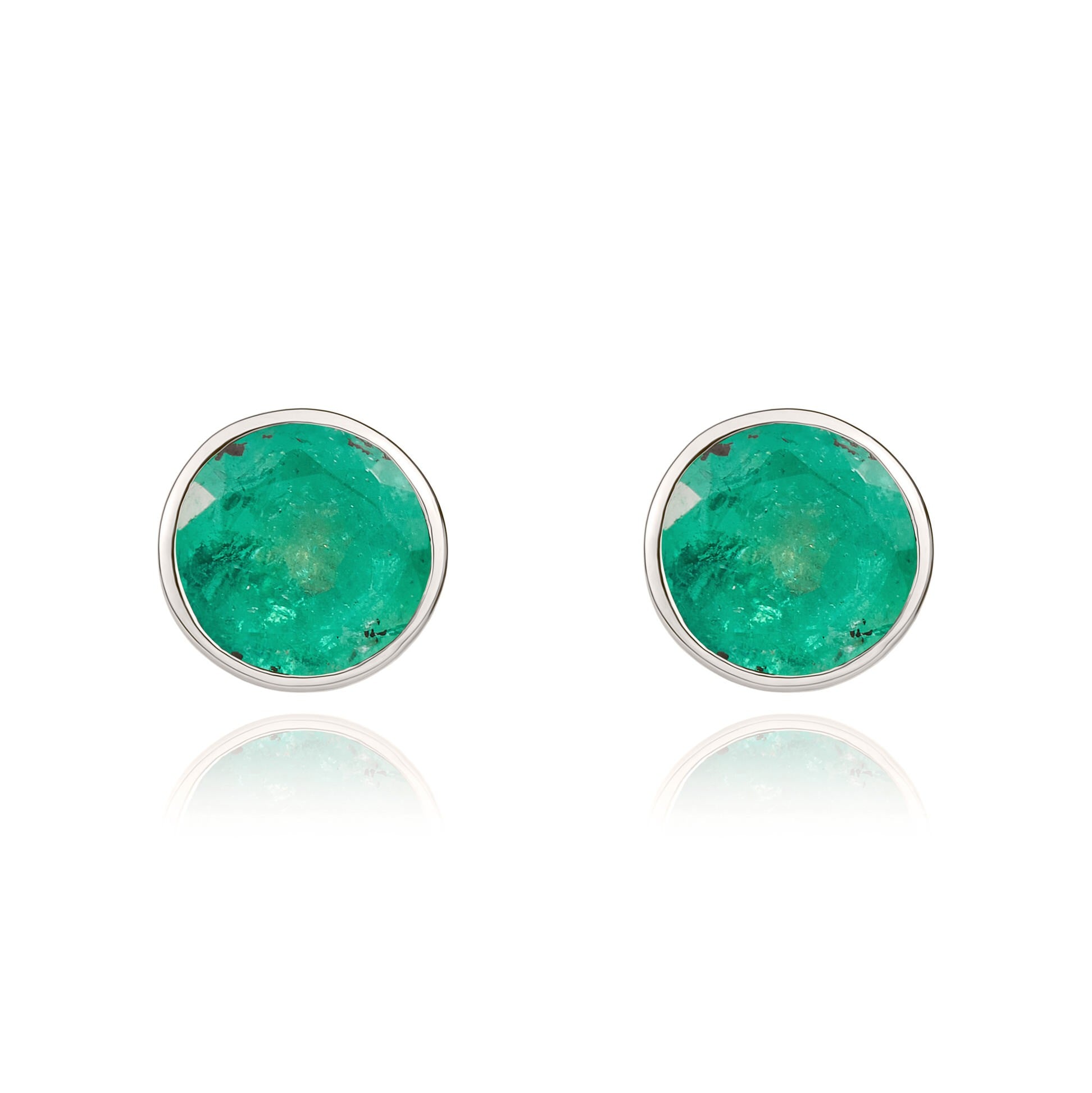 9CT WG 5MM ROUND EMERALD RUBOVER STUD EARRINGS