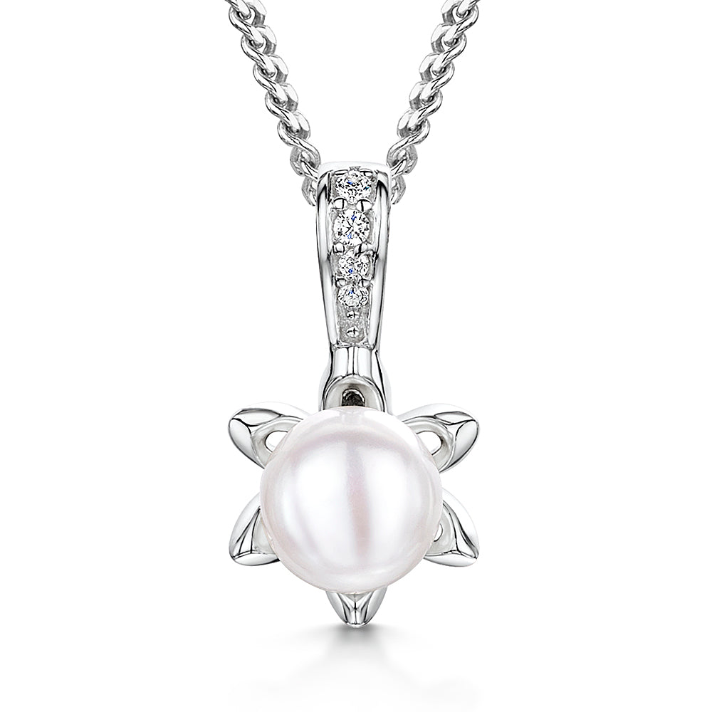 Silver Pearl Flower Pendant Necklace