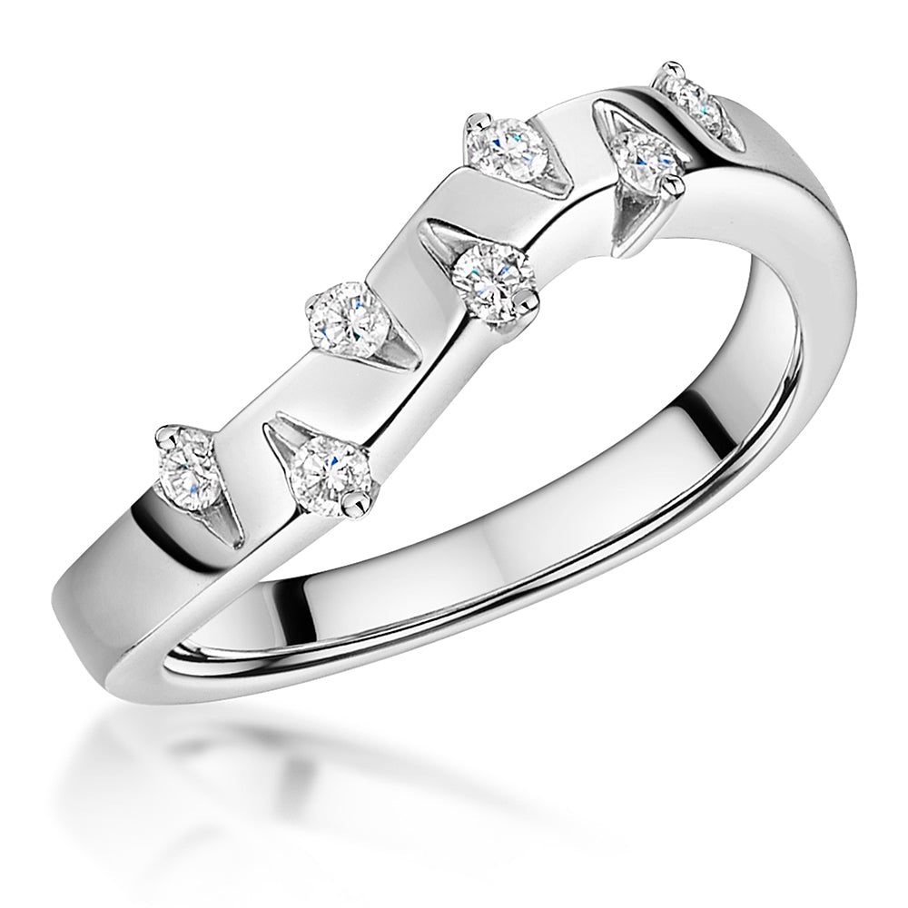 White Gold Ring Set With Zig Zag Diamonds